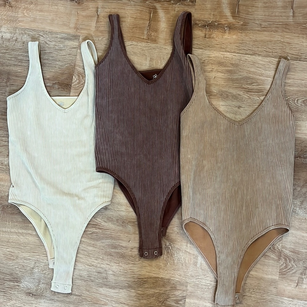 Ribbed Bodysuits | Size Medium